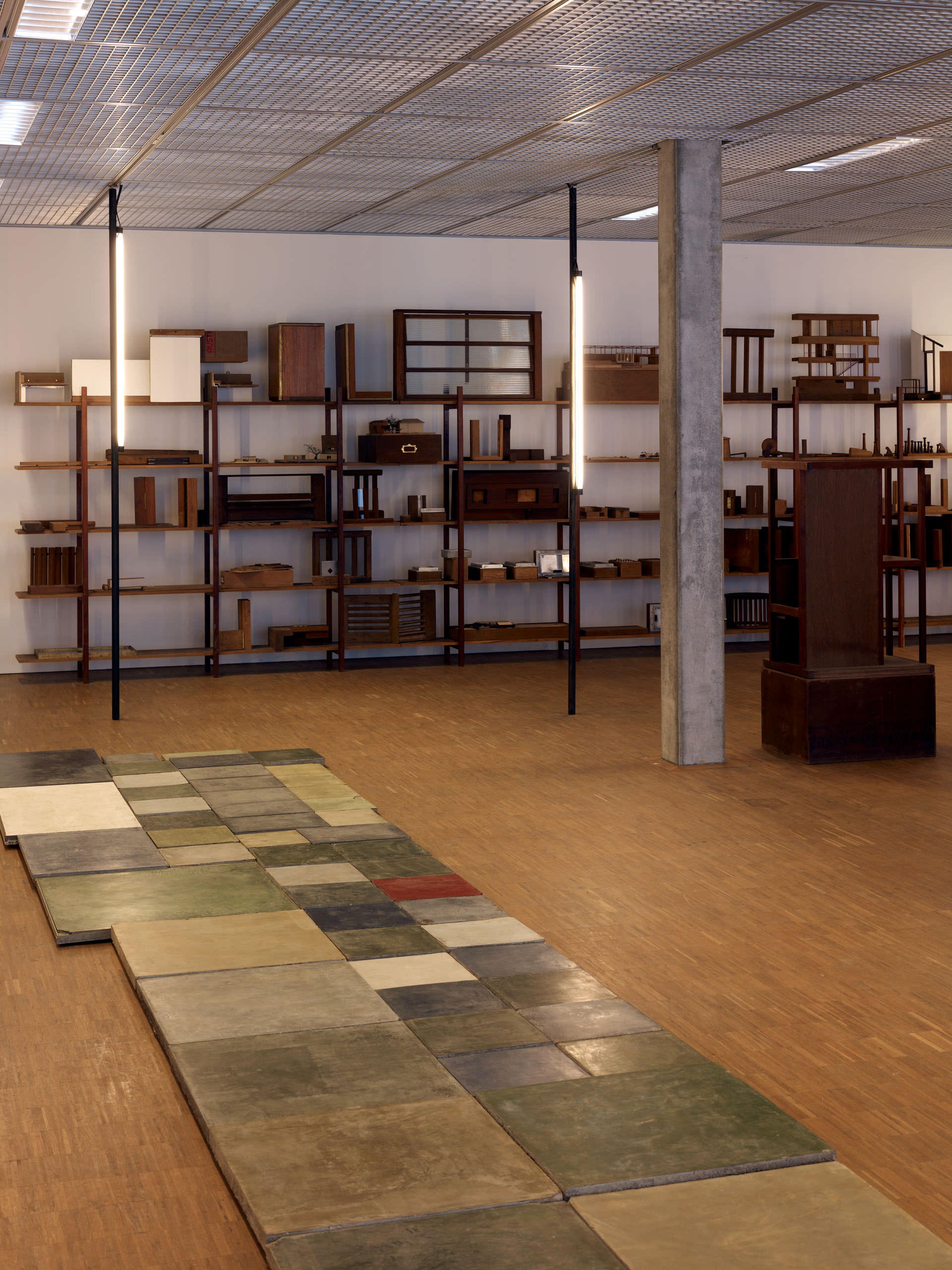 E11328 AP45 028096 j2560